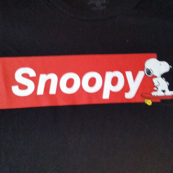 Peanuts Other - Peanuts Snoopy on a skateboard graphic black t-shirt EUC